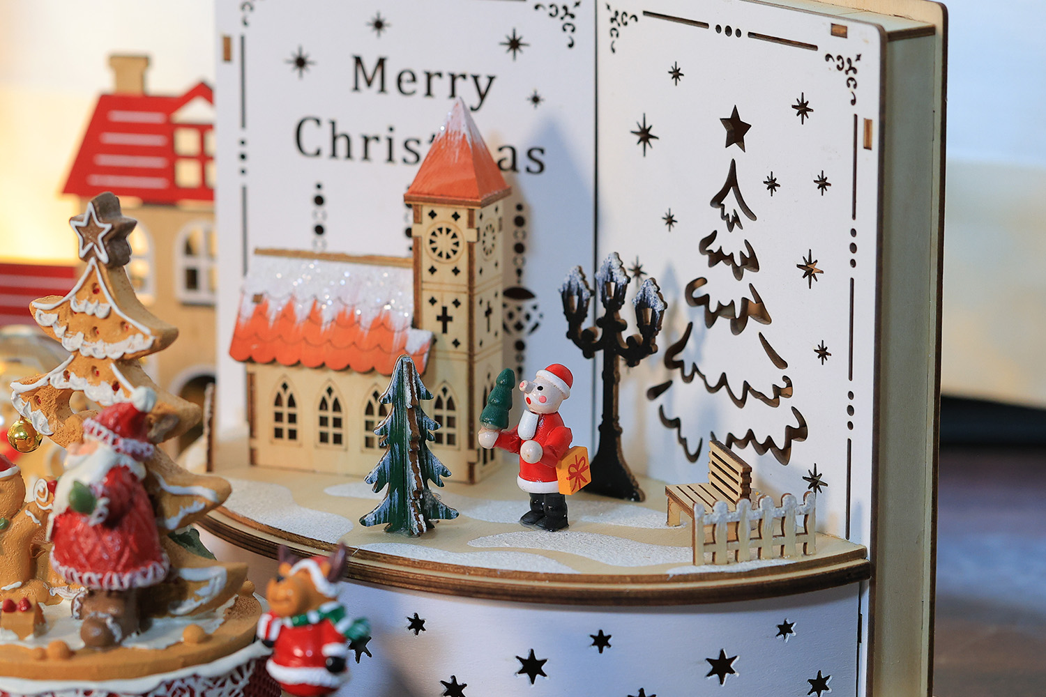 �E�b�h���C�g�X�^���h(�T���^�`���[�`)