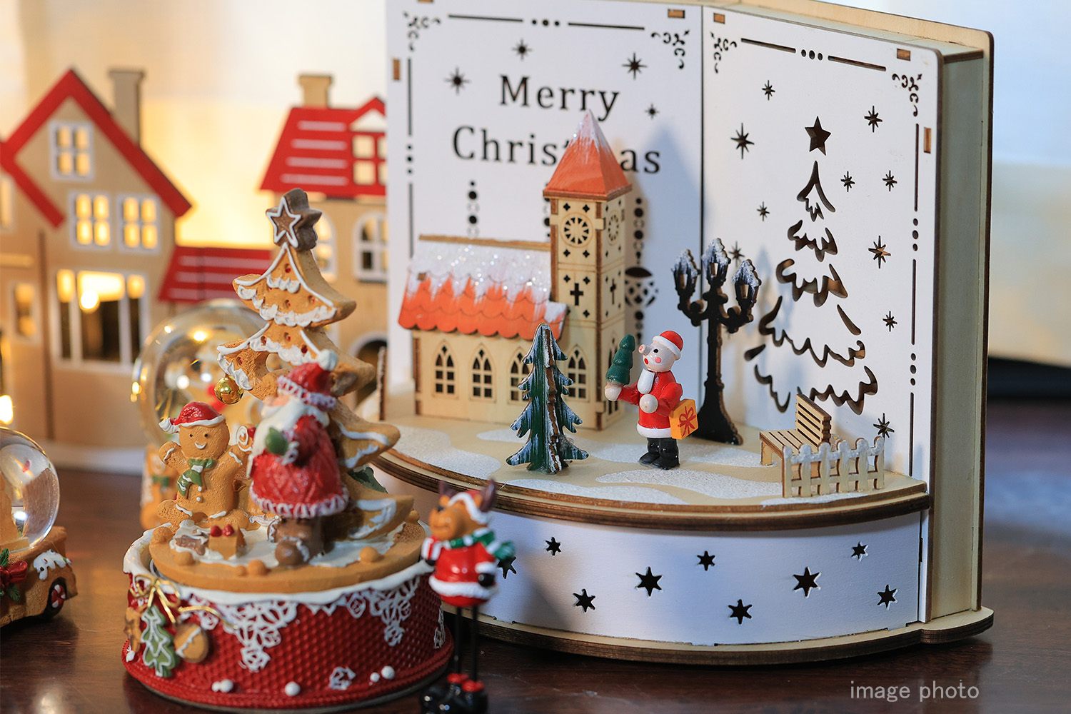 �E�b�h���C�g�X�^���h(�T���^�`���[�`)