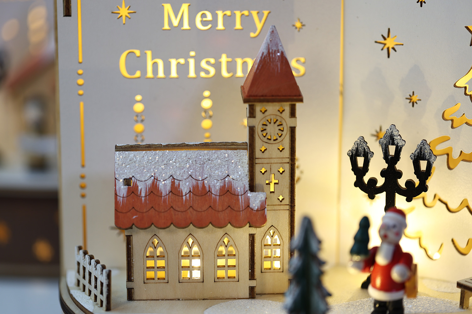 �E�b�h���C�g�X�^���h(�T���^�`���[�`)