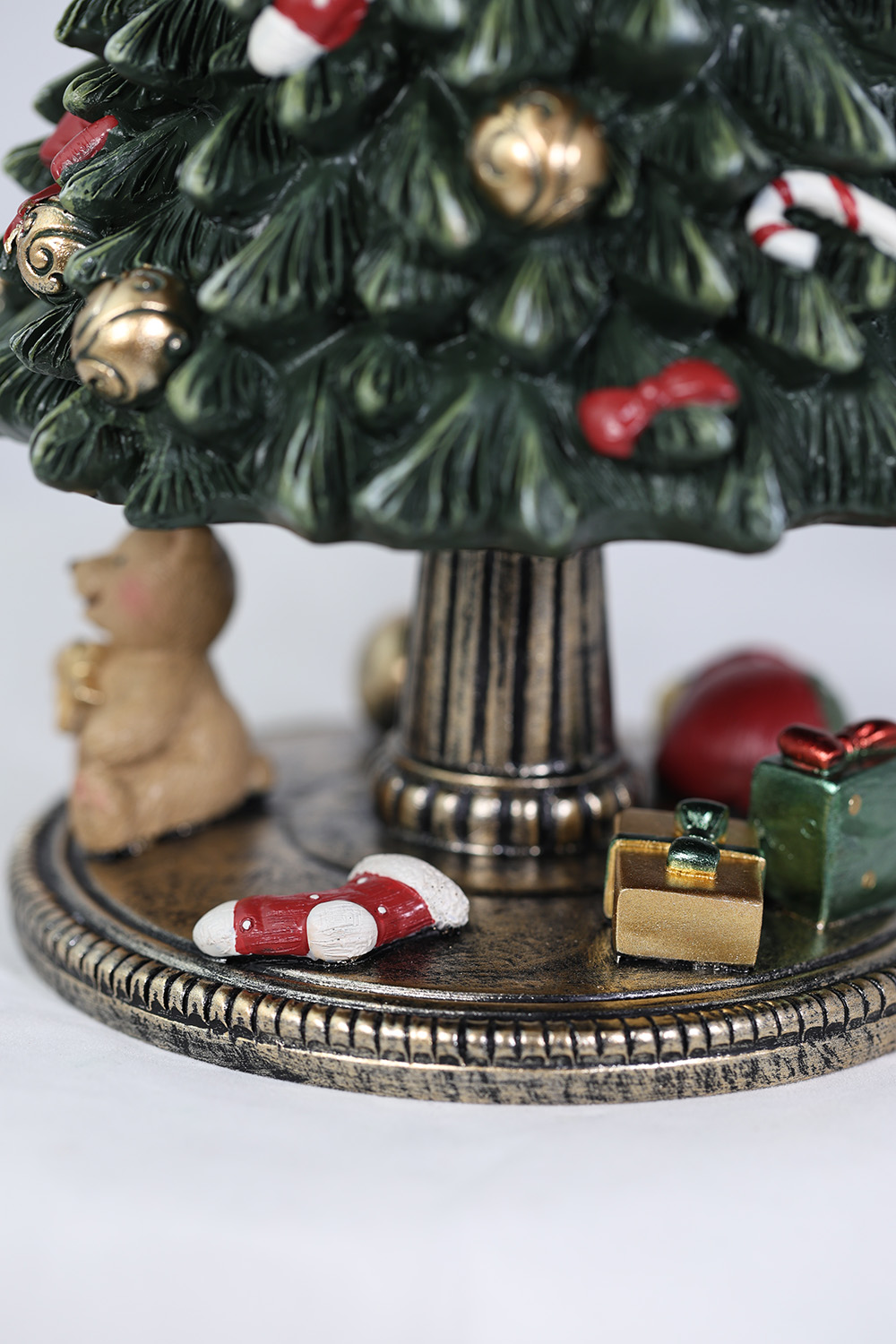 �N���X�}�X�I���S�[���i�c���[�x�A�[�j