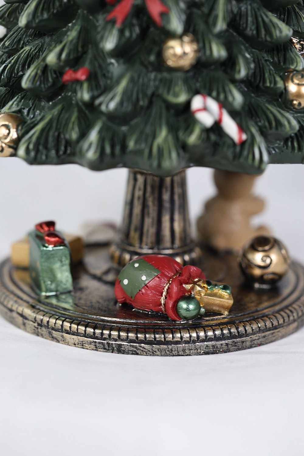 �N���X�}�X�I���S�[���i�c���[�x�A�[�j