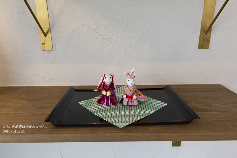 �������