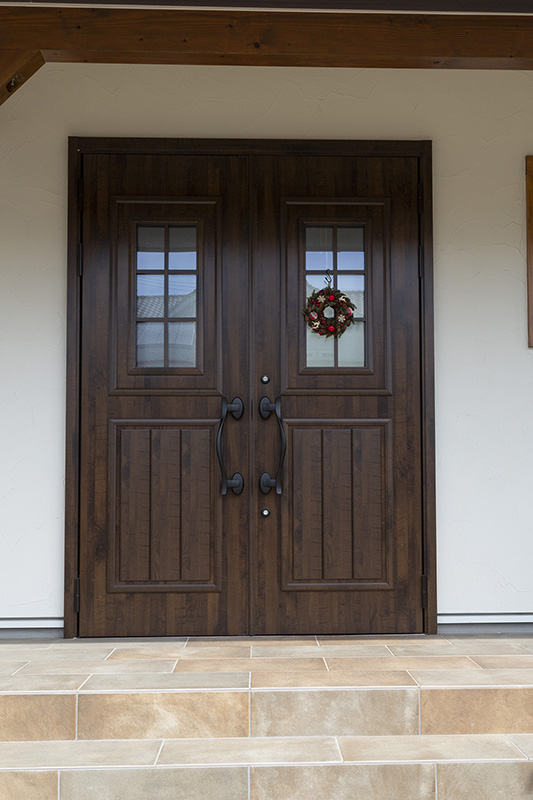 �������